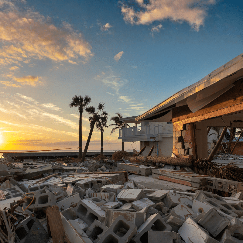 http://Destroyed%20house%20on%20ocean%20shore.%20Hurricane%20Milton%20consequences%20in%20Manasota%20Key,%20Florida.%20Storm%20surge%20severe%20damage